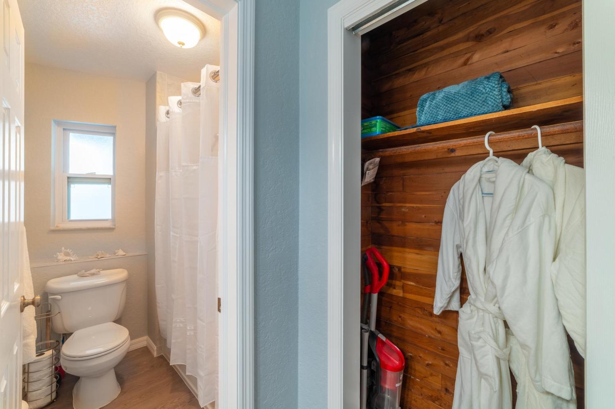 102-Tiny Treasure-Waterfront With Heated Pool Apartment St. Pete Beach Exterior foto